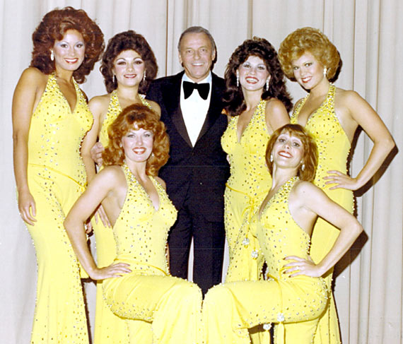 golddiggers book / The Golddiggers with Frank Sinatra